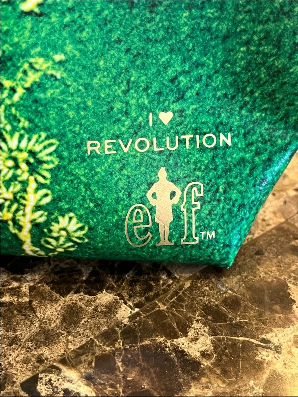 I ❤️Revolution Elf the Movie Wristlet\Pouch + Highlighter NWT